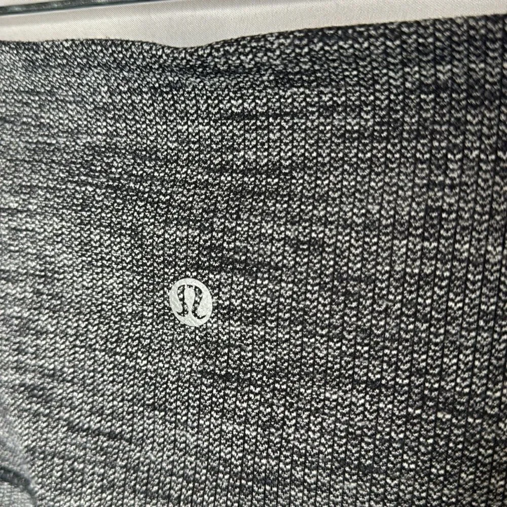 Lululemon Wunder Under Heathered Grey/Black Full Length‎ Leggings. Size 8.